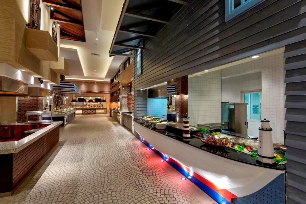 imagini hotel TITANIC BELEK